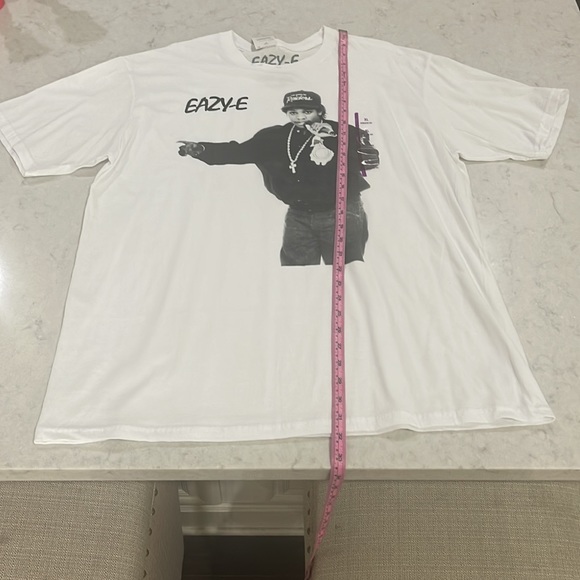 Bnwt Easy-E tshirt XL white/black - Picture 4 of 5